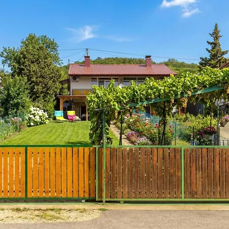 House Hortenzia View Terrace & Garden - Happy Holiday home