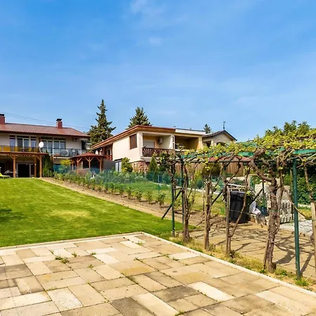 House Hortenzia View Terrace & Garden - Happy * Révfülöp