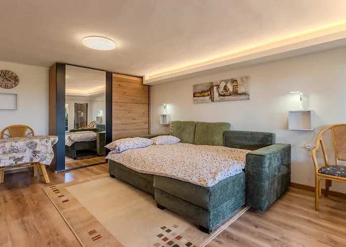 Апартаменты House Hortenzia View - Happy